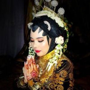 Windy Mustika Riati profile icon