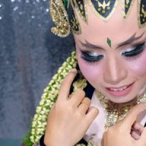 Ratih Anggara profile icon