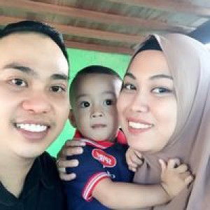 Husnia Huseng profile icon