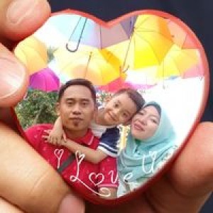 Niena Silviadhiiey profile icon