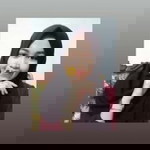 Heny Pratiwi profile icon