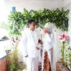 Hesti Nuraini profile icon