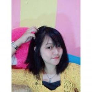 Iis Cahyati profile icon