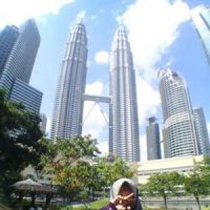 Tri Febrii profile icon