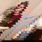 Santi Yuliani profile icon