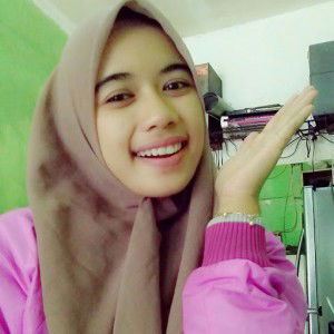 anita April profile icon