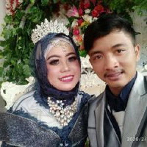 Nani Pratami profile icon