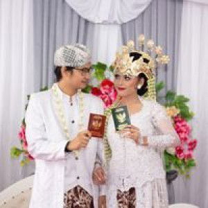 Denia Maharani profile icon