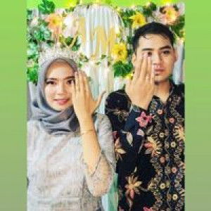 Mia Tresmayanti profile icon