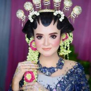 Lia Riski profile icon