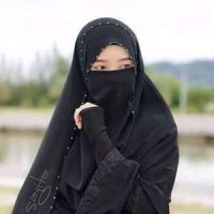 Dwi Mawati profile icon