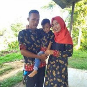 Tria Ningsih profile icon