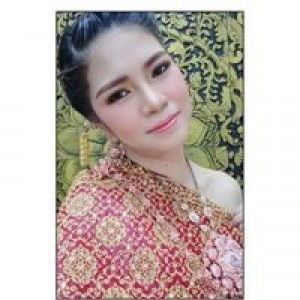 Miew Lakkanaporn profile icon