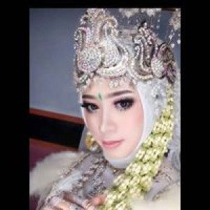 Devi Safitri profile icon