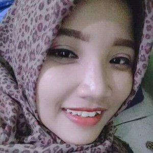 Dini Hanifah profile icon