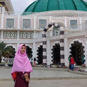 Siti Komariyah profile icon