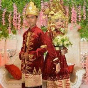 Tiara Agus Tina profile icon