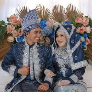 Annisa Survani Syukur profile icon