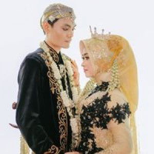 Anis Faradilah profile icon