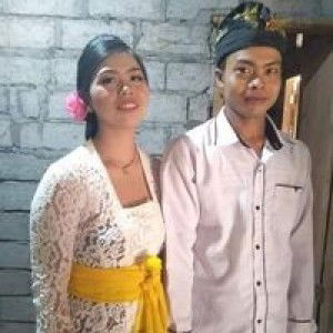 Komang Zetriningsih profile icon