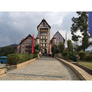 NoorShaz Leen profile icon