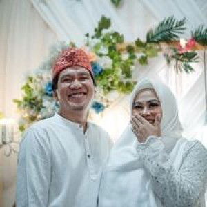 Deasy Indriati profile icon