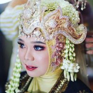 Eri Diana profile icon