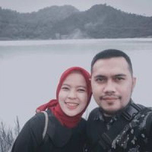 Sri Rohmatulia profile icon