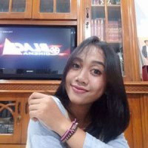 Yulia Suchay profile icon