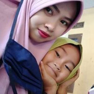 Ella Mom'zangelyna profile icon