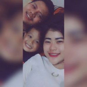 Riyanti Shaquille profile icon