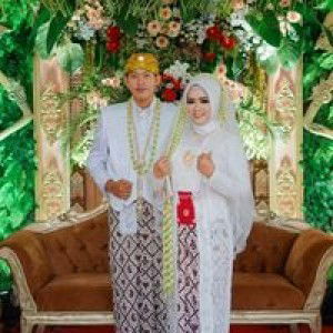 Isa Maryati profile icon