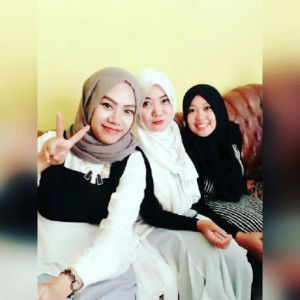 febi febriani deli profile icon