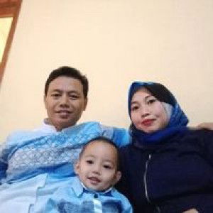 Fitriani Hidayat profile icon