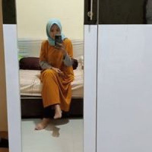 Sri Hayati profile icon