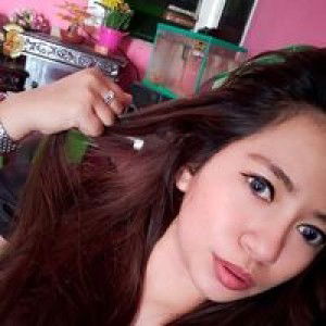 Anisa Damayanti profile icon