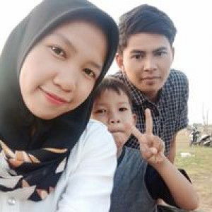 Sri Wahyuni profile icon