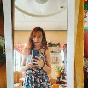 Julie Hollero profile icon