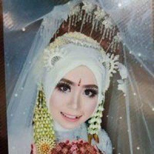 Siti Nur Azizah profile icon