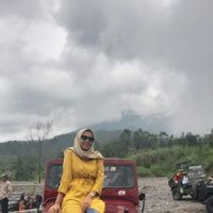 Desci Surya Santika profile icon