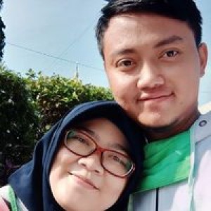 Nunu Husnul Khatimah profile icon