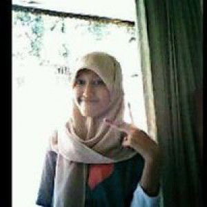 Izza Fatimah Azzahro profile icon