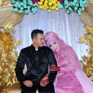 Mira Sari profile icon