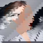 ดารัณ วุฒิธาดาหิรัญกุล profile icon