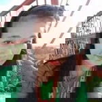 Dhewi Agustin profile icon