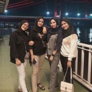 Isma Ria Putri profile icon