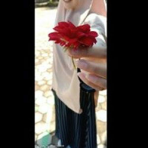 Anisa Asriningtyas profile icon