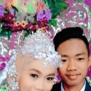 Cahyani Fitri profile icon