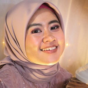 Wulandari Al-Aziz profile icon