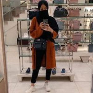 Dewi Amiroh profile icon